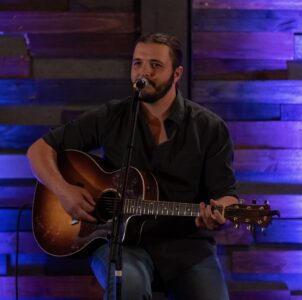 Caleb Malooley Performing at Writer's Round - Foundry Port Huron - Photo by Lee Hoffman